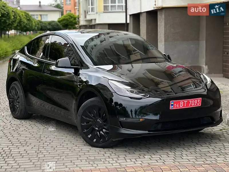 Внедорожник / Кроссовер Tesla Model Y 2023 в 