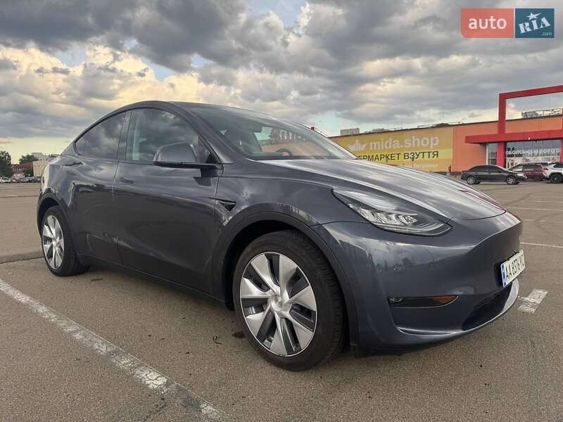 Внедорожник / Кроссовер Tesla Model Y 2022 в Киеве