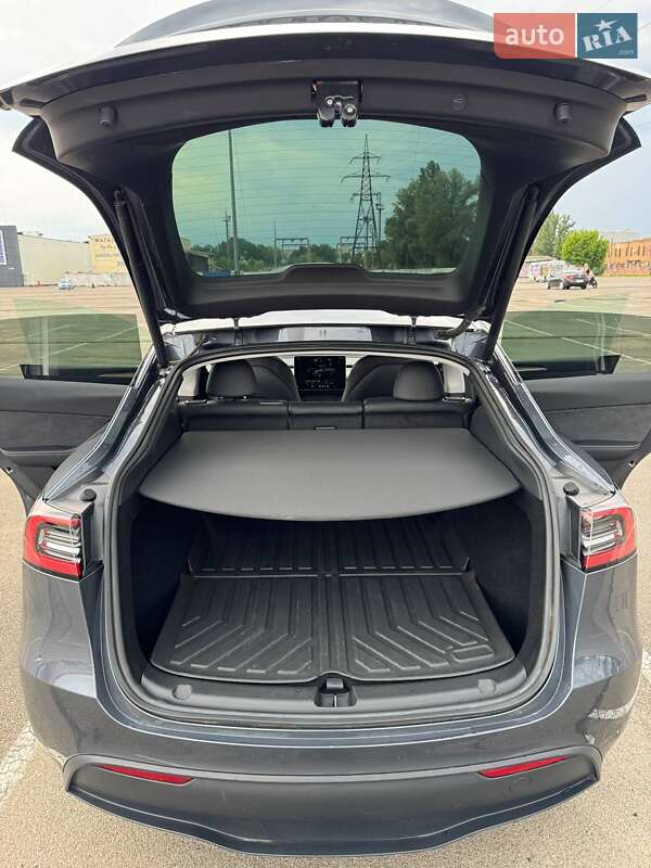 Внедорожник / Кроссовер Tesla Model Y 2022 в Киеве