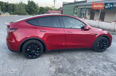 Внедорожник / Кроссовер Tesla Model Y 2021 в 