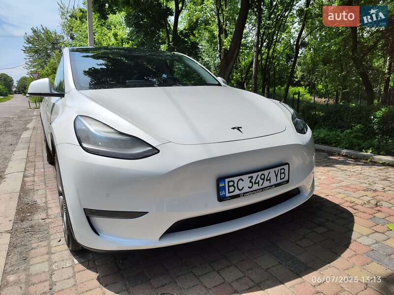 Внедорожник / Кроссовер Tesla Model Y 2020 в Львове
