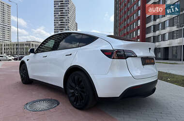 Внедорожник / Кроссовер Tesla Model Y 2023 в 