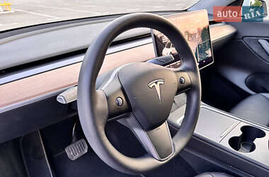 Внедорожник / Кроссовер Tesla Model Y 2021 в 