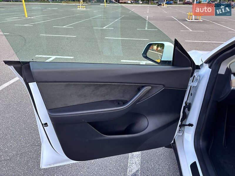 Внедорожник / Кроссовер Tesla Model Y 2021 в Киеве фото 16 Внедорожник / Кроссовер Tesla Model Y 2021 в Киеве