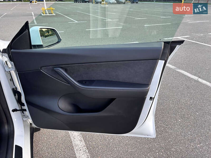 Внедорожник / Кроссовер Tesla Model Y 2021 в Киеве фото 17 Внедорожник / Кроссовер Tesla Model Y 2021 в Киеве