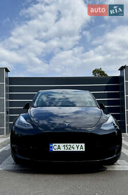 Внедорожник / Кроссовер Tesla Model Y 2024 в 