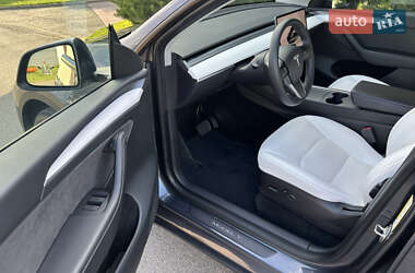 Внедорожник / Кроссовер Tesla Model Y 2023 в 