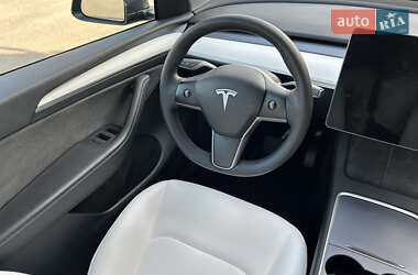 Внедорожник / Кроссовер Tesla Model Y 2023 в 