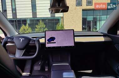 Позашляховик / Кросовер Tesla Model Y 2021 в 