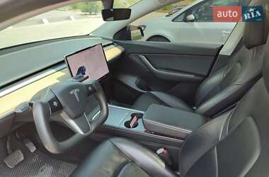 Позашляховик / Кросовер Tesla Model Y 2021 в 