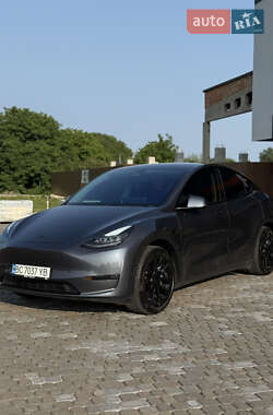 Внедорожник / Кроссовер Tesla Model Y 2020 в 