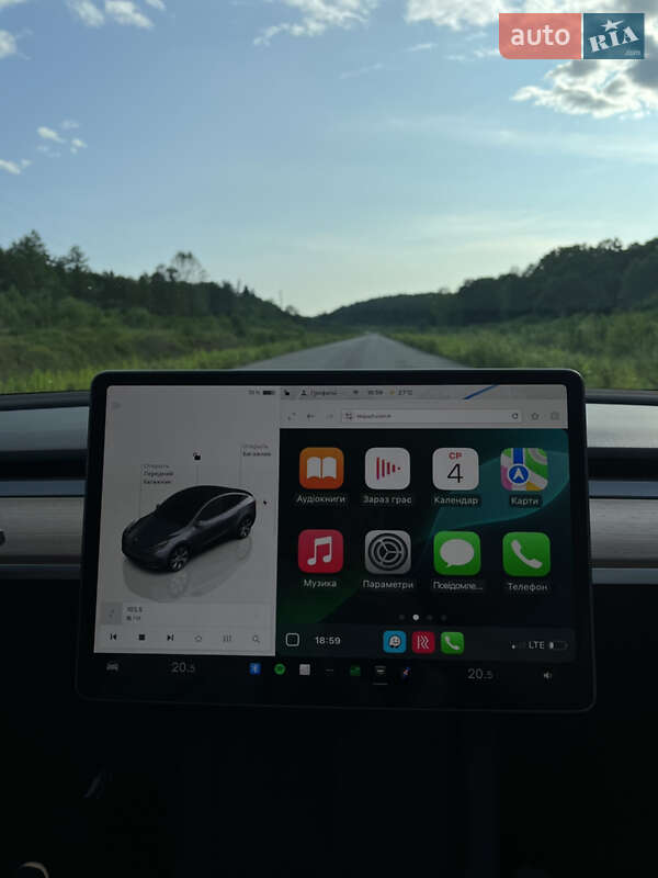 Внедорожник / Кроссовер Tesla Model Y 2023 в Дрогобыче