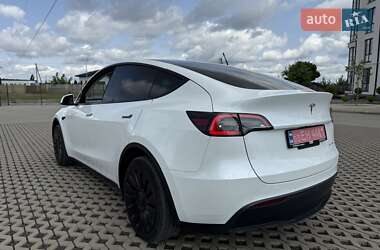 Внедорожник / Кроссовер Tesla Model Y 2021 в 