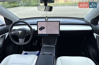 Внедорожник / Кроссовер Tesla Model Y 2021 в 