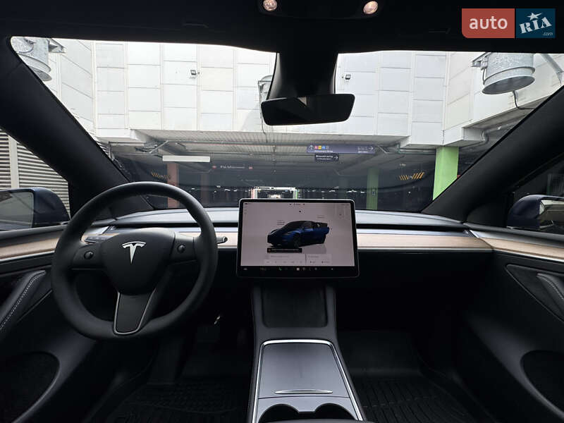 Позашляховик / Кросовер Tesla Model Y 2024 в Києві