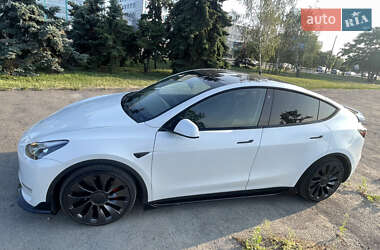Позашляховик / Кросовер Tesla Model Y 2021 в 