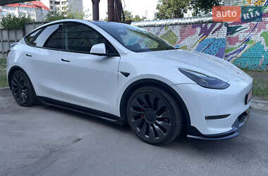 Позашляховик / Кросовер Tesla Model Y 2021 в 