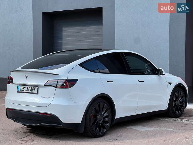 Позашляховик / Кросовер Tesla Model Y 2022 в Києві