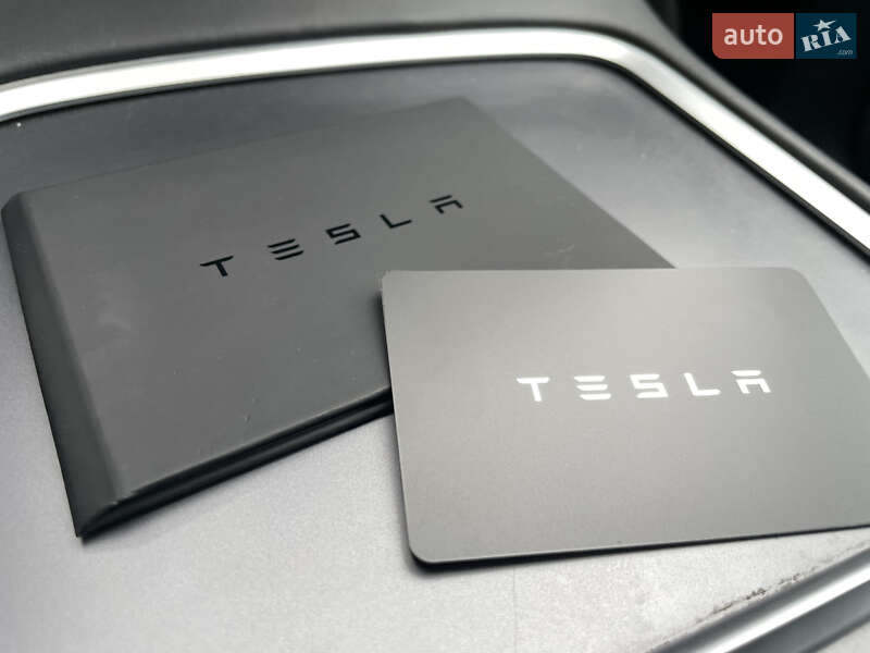 Внедорожник / Кроссовер Tesla Model Y 2021 в Днепре
