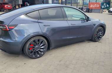Внедорожник / Кроссовер Tesla Model Y 2023 в 