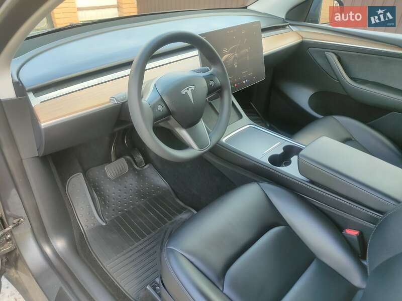 Внедорожник / Кроссовер Tesla Model Y 2023 в Киеве фото 32 Внедорожник / Кроссовер Tesla Model Y 2023 в Киеве