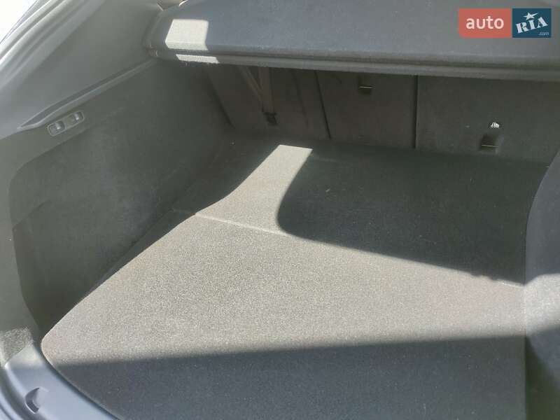 Внедорожник / Кроссовер Tesla Model Y 2023 в Киеве фото 64 Внедорожник / Кроссовер Tesla Model Y 2023 в Киеве