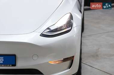 Внедорожник / Кроссовер Tesla Model Y 2021 в 