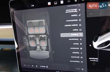 Внедорожник / Кроссовер Tesla Model Y 2021 в 