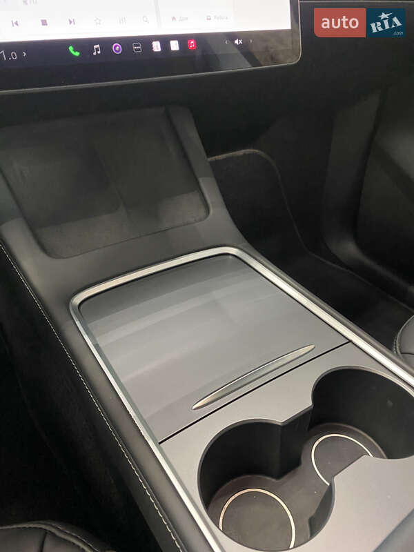 Внедорожник / Кроссовер Tesla Model Y 2024 в Киеве фото 22 Внедорожник / Кроссовер Tesla Model Y 2024 в Киеве