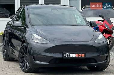 Внедорожник / Кроссовер Tesla Model Y 2024 в 