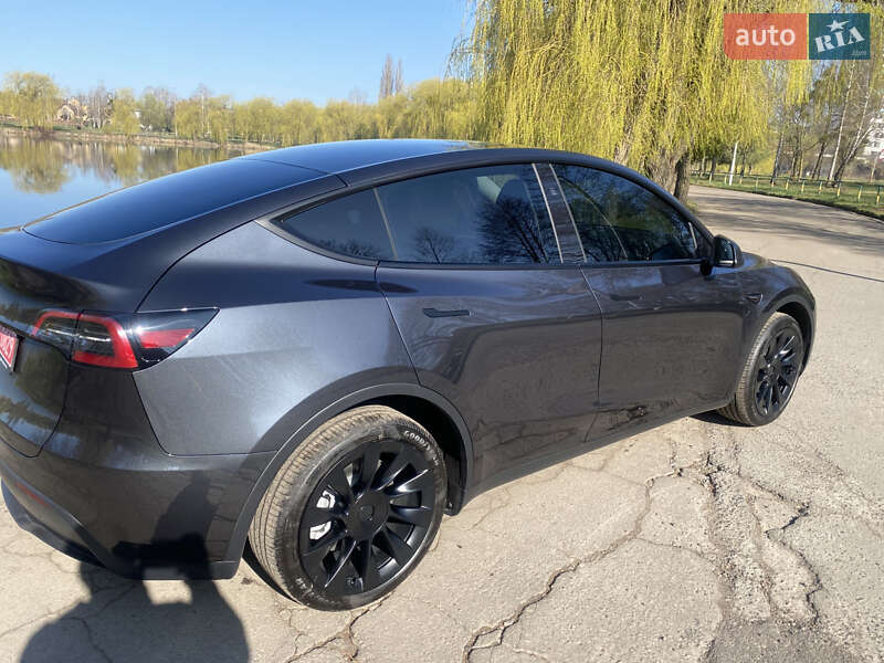 Внедорожник / Кроссовер Tesla Model Y 2024 в Ровно