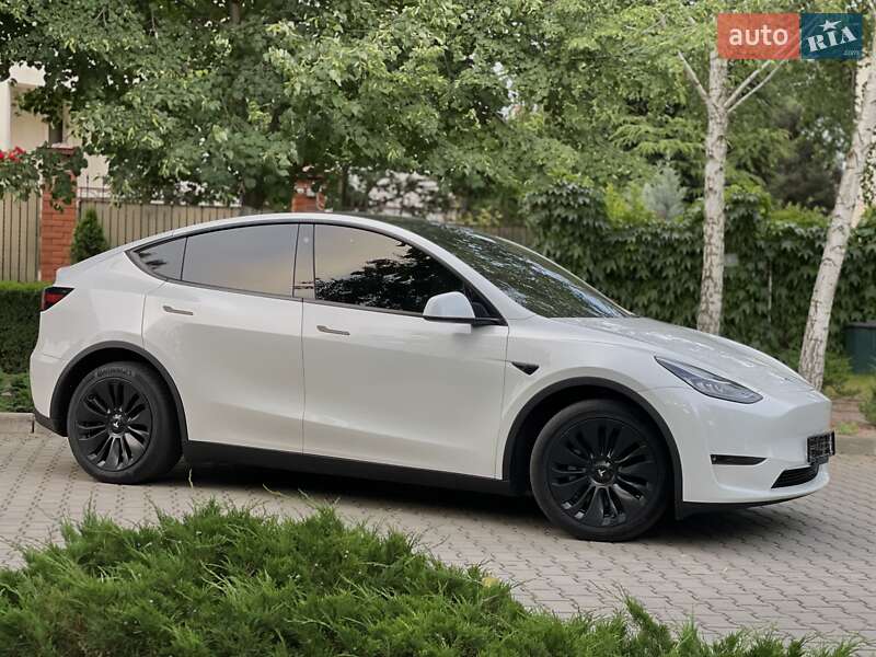 Внедорожник / Кроссовер Tesla Model Y 2023 в Одессе