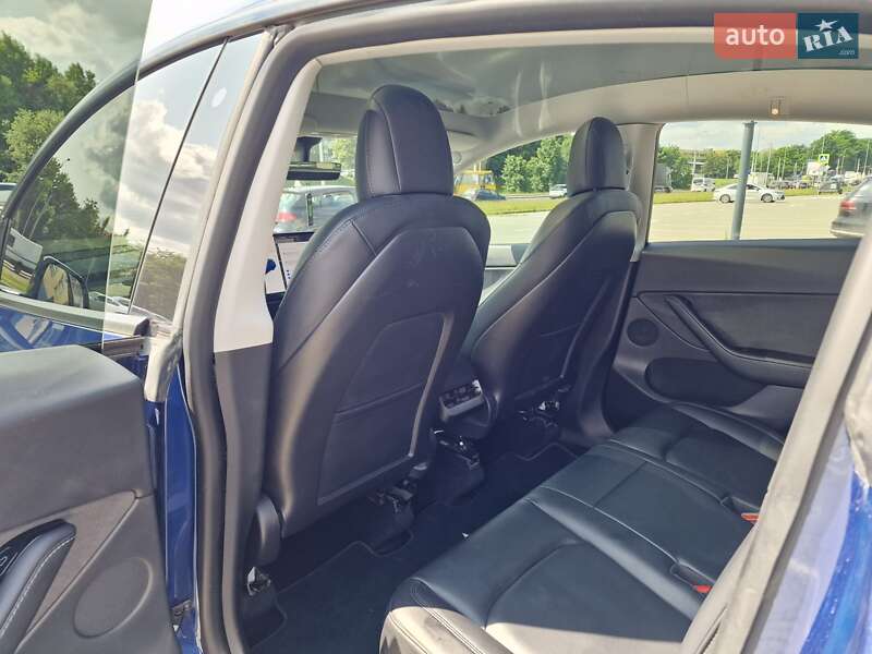 Внедорожник / Кроссовер Tesla Model Y 2020 в Львове