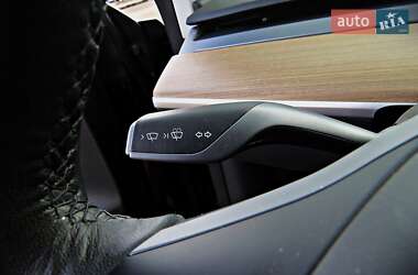 Внедорожник / Кроссовер Tesla Model Y 2022 в 