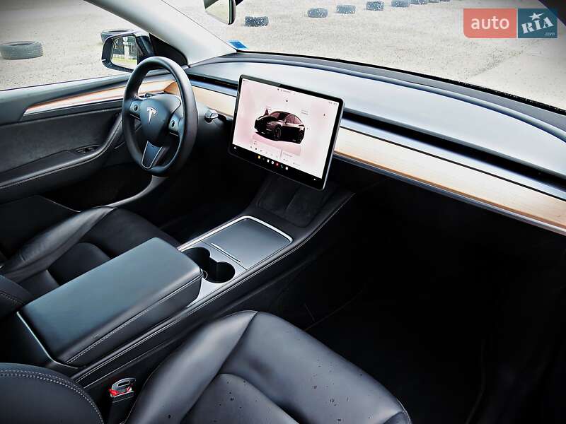 Внедорожник / Кроссовер Tesla Model Y 2022 в Черкассах