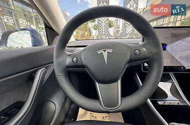 Внедорожник / Кроссовер Tesla Model Y 2021 в 