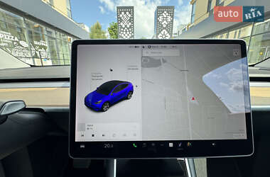 Внедорожник / Кроссовер Tesla Model Y 2021 в 