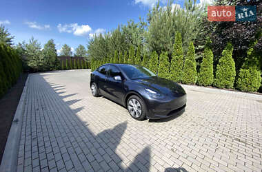 Внедорожник / Кроссовер Tesla Model Y 2024 в 
