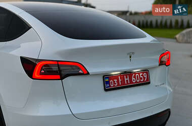 Внедорожник / Кроссовер Tesla Model Y 2023 в 