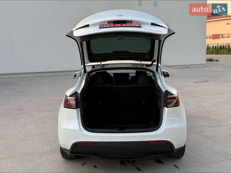 Внедорожник / Кроссовер Tesla Model Y 2023 в Луцке