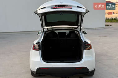 Внедорожник / Кроссовер Tesla Model Y 2023 в 