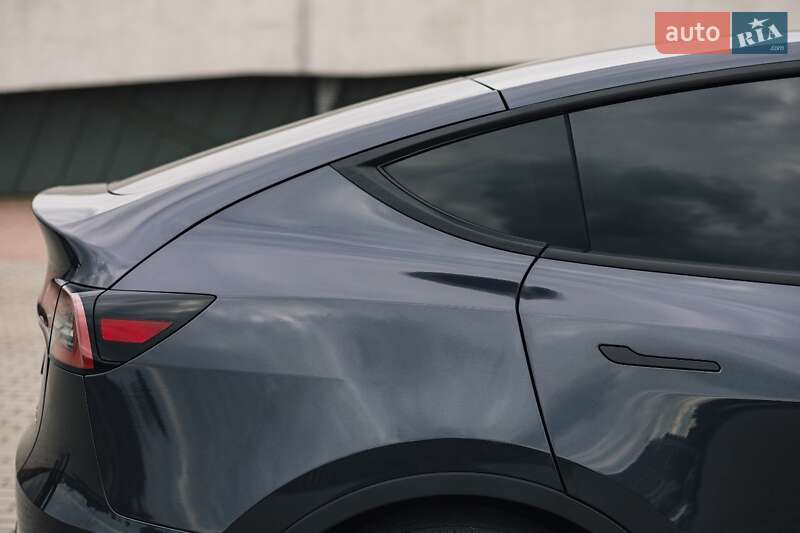 Внедорожник / Кроссовер Tesla Model Y 2024 в Львове