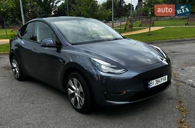 Внедорожник / Кроссовер Tesla Model Y 2023 в 