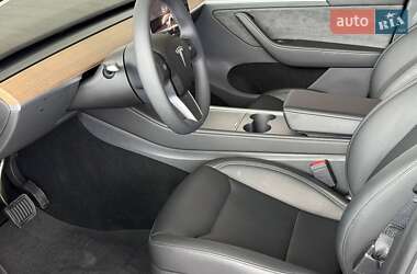 Внедорожник / Кроссовер Tesla Model Y 2023 в 