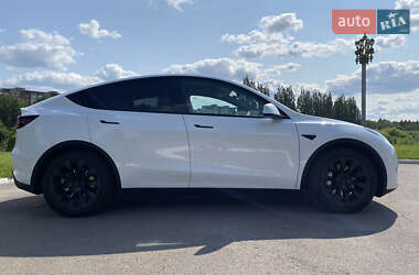 Внедорожник / Кроссовер Tesla Model Y 2022 в 