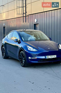 Внедорожник / Кроссовер Tesla Model Y 2023 в 