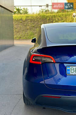 Внедорожник / Кроссовер Tesla Model Y 2023 в 