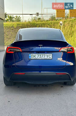 Внедорожник / Кроссовер Tesla Model Y 2023 в 