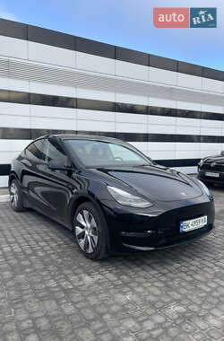 Позашляховик / Кросовер Tesla Model Y 2022 в 