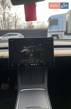 Позашляховик / Кросовер Tesla Model Y 2022 в 